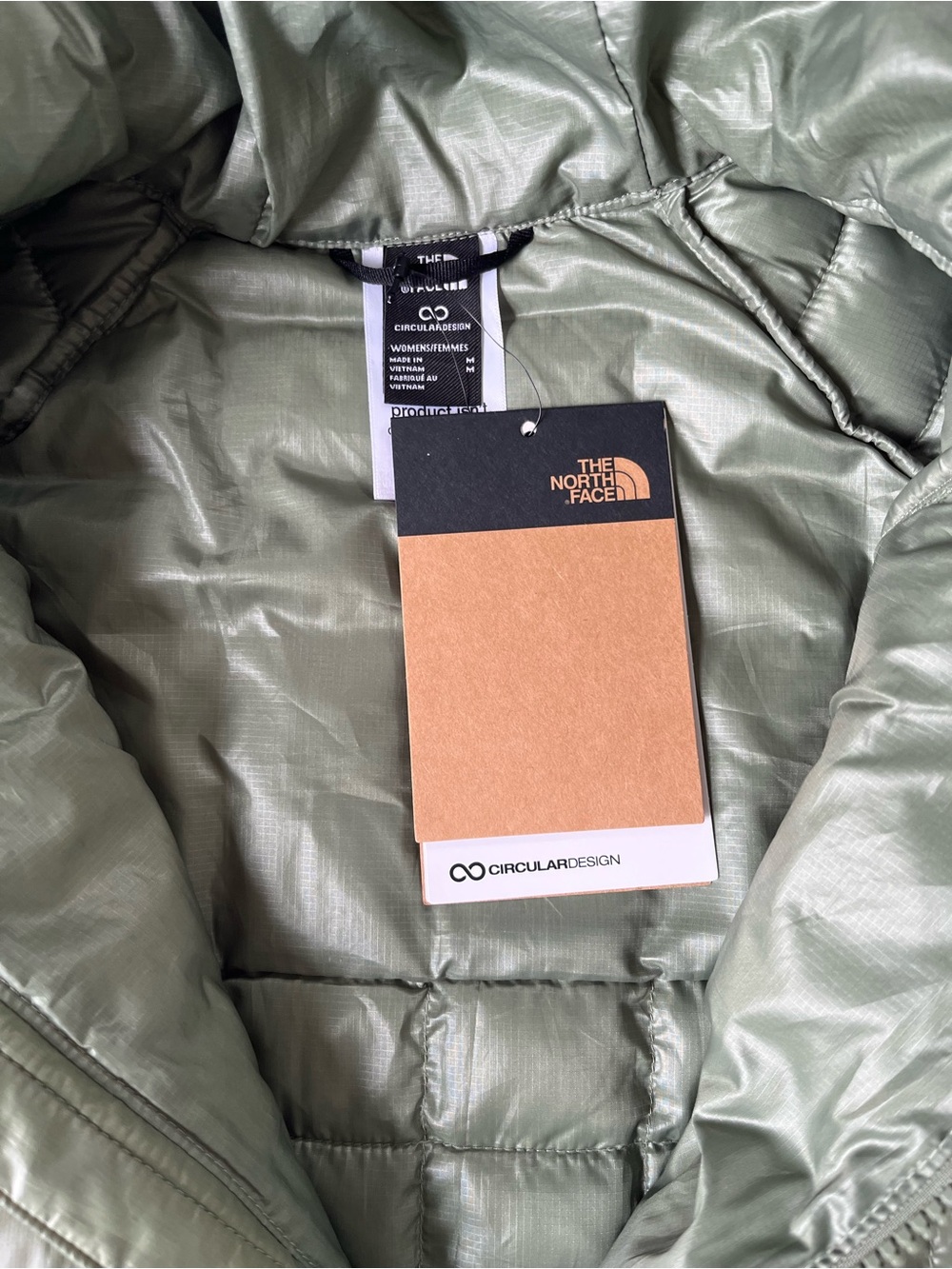 The North Face Women's Olive Hooded Quilted Puffer Jacket - Picture 7 of 12